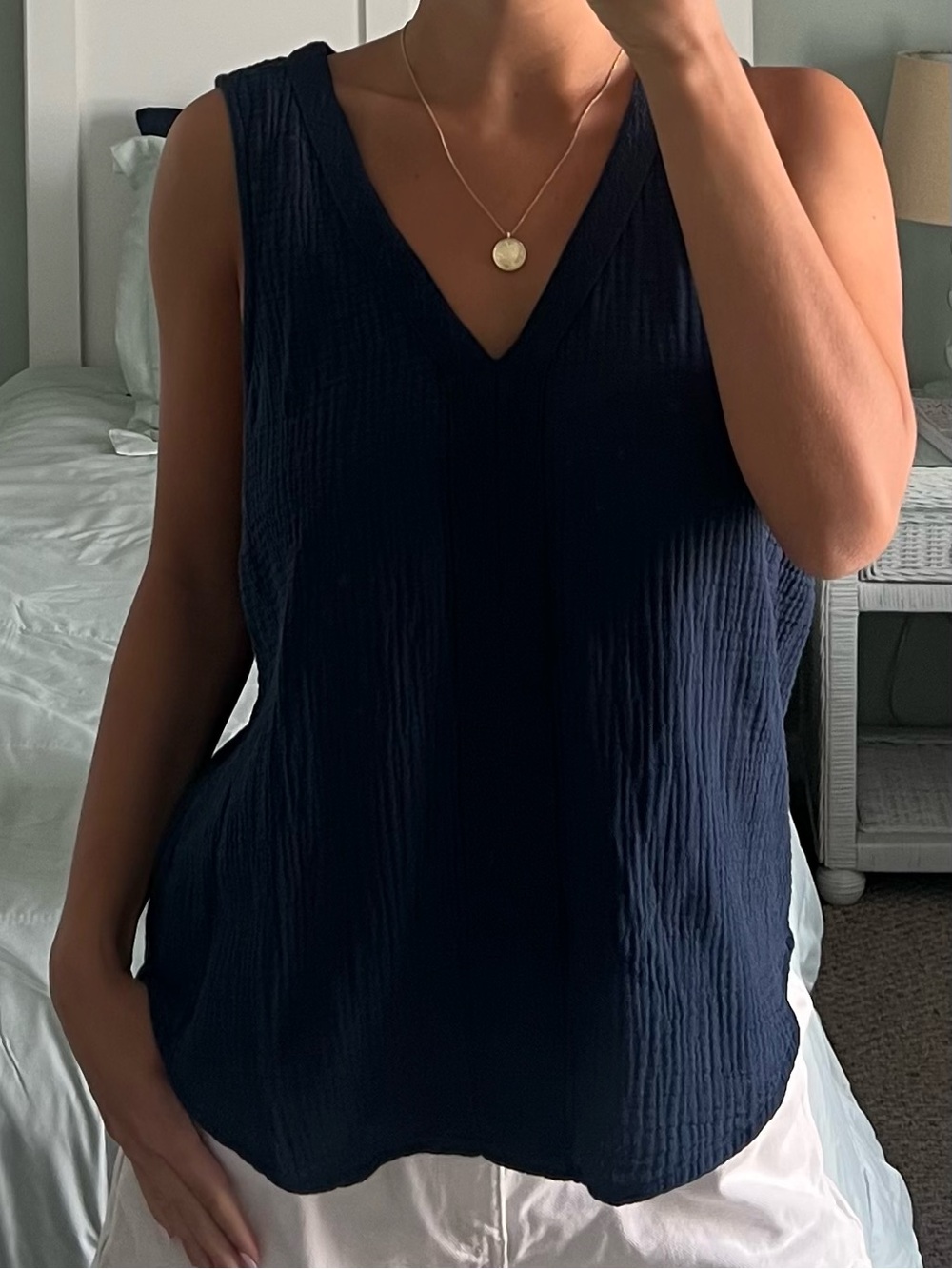 Carve Designs Navy V-Neck Sleeveless Camisole